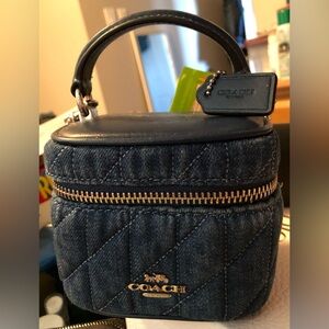 Have you seen my little bag?